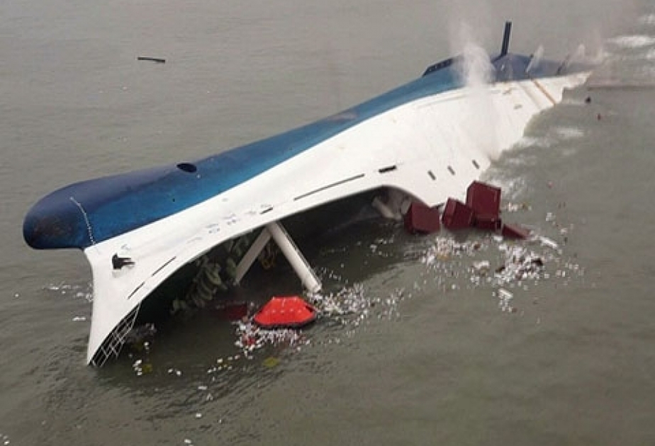 Cənubi Koreya sahillərində gəmi aşıb: azı 9 nəfər itkin düşüb