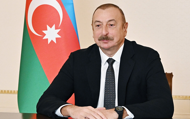 İlham Əliyev həmkarını təbrik etdi