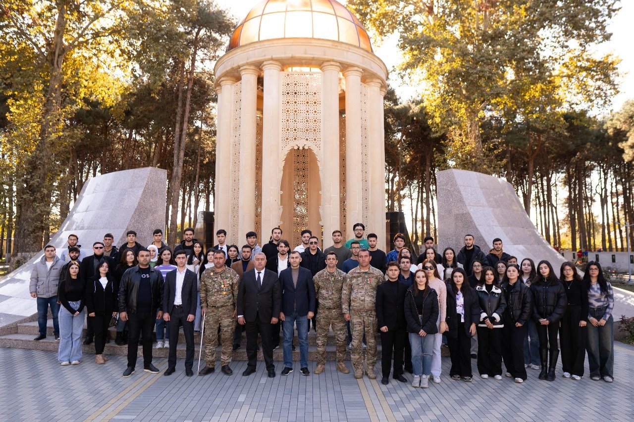 “Böyük Qayıdış” Gənclər Təşkilatı Zəfər Günü və Dövlət Bayrağı Günü ilə bağlı bir sıra tədbirlər həyata keçirib