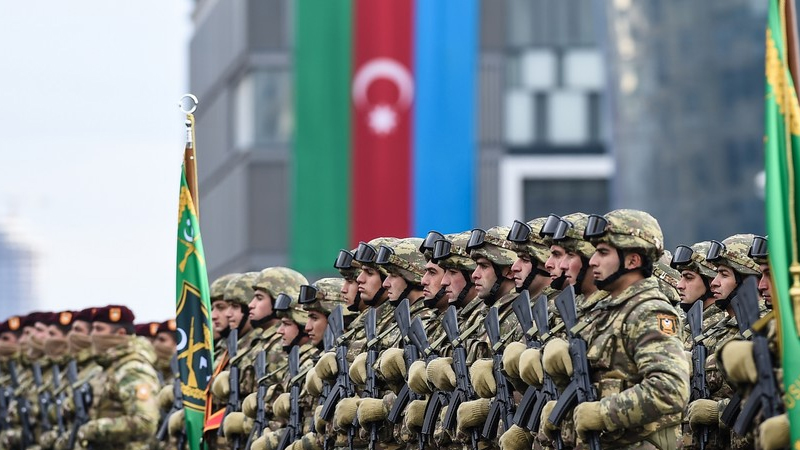 Müdafiə Nazirliyinin həqiqi hərbi xidmət hərbi qulluqçularının maaşı artdı (FƏRMAN)