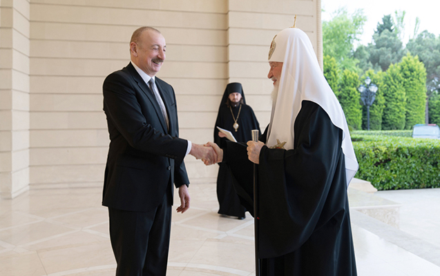 “Vladimir Putin məndən xahiş etdi ki, dəvəti sizə çatdırım”