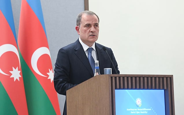 Bayramov Bəhreyn Krallığına gedir