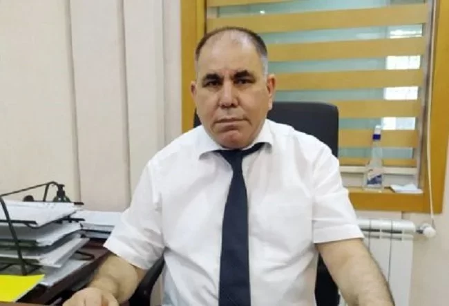 Daxil Kərimov yeni himayədar axtarışında?