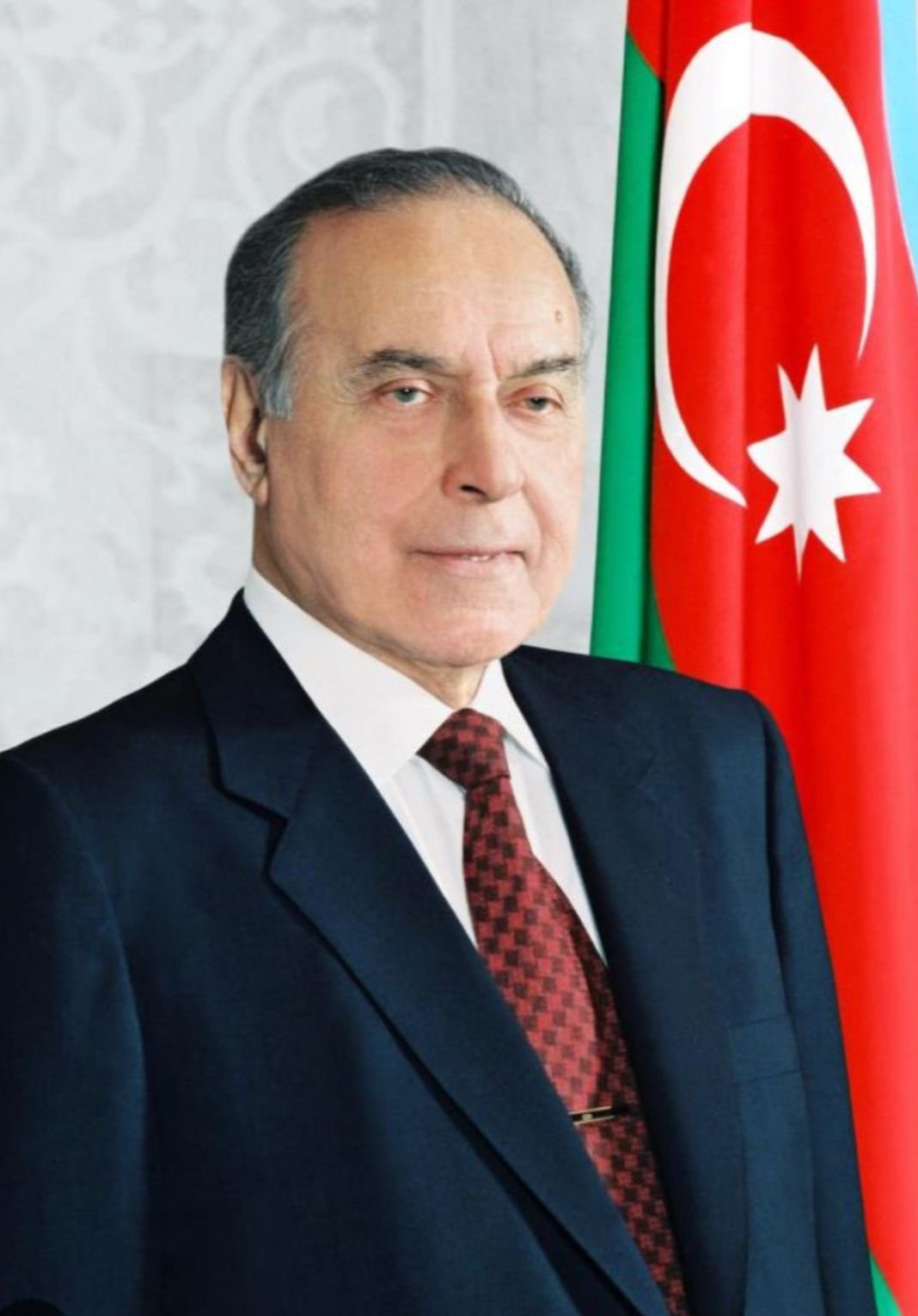 Tarixi şəxsiyyət, Əbədiyaşar liderimiz, Ulu Öndərimiz Heydər Əliyevi dərin hörmət və ehtiramla anırıq-Könül Nəbizadə