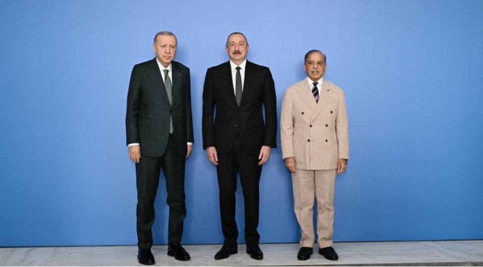 Dostluq və qardaşlığa xidmət göstərən Azərbaycan-Türkiyə-Pakistan Zirvə görüşü