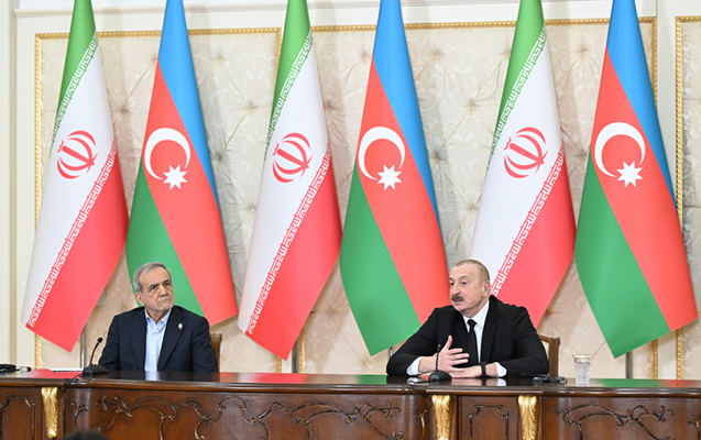 İlham Əliyev Məsud Pezeşkianla telefonla danışdı