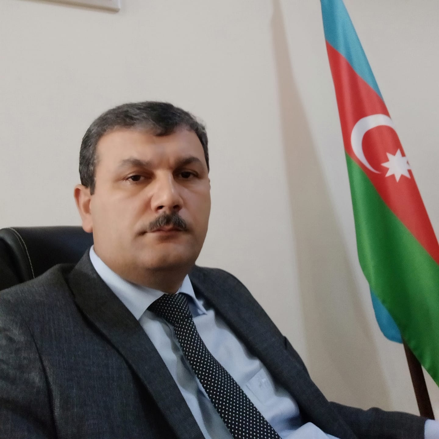 Bakı şəhəri 14 nömrəli tam orta məktəbin direktoru Rəfail Hüseynov: “26 İyun – Azərbaycan Ordusunun Şərəf və Qürur Günüdür”