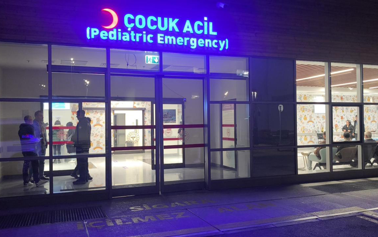 Türkiyədə 17 şagird qidadan zəhərləndi