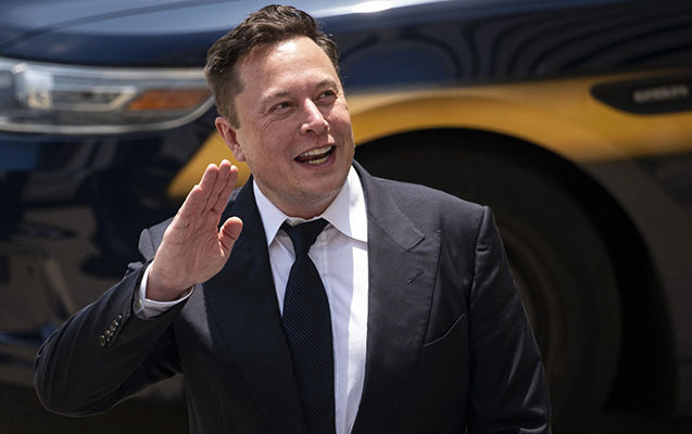 “Tesla”nı tərk edə bilər