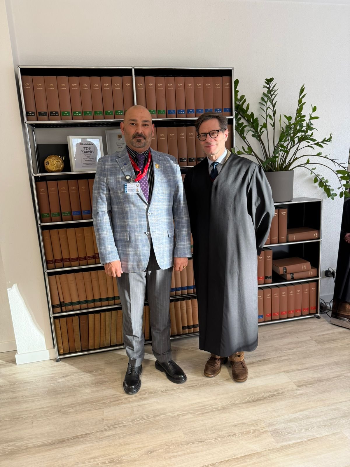 İsmayıl Zalovun beynəlxalq hüquq arenasında uğurlu addımı – tanınmış hüquq professoru Aron Boris Aleksandor Roter ilə görüş Azərbaycanın hüquqi imicinə töhfədir