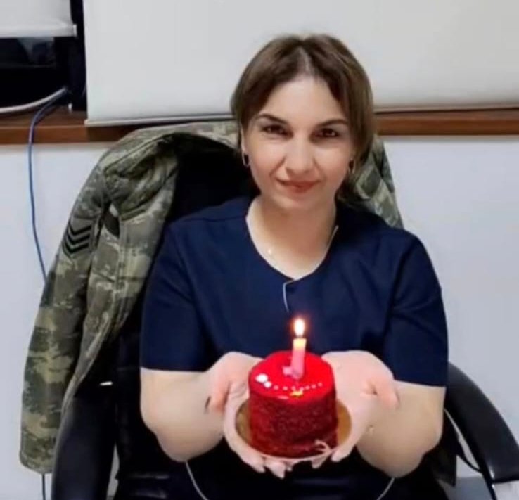 GÜNEL XANIMA AD GÜNÜ MÜNASİBƏTİLƏ SƏMİMİ TƏBRİK