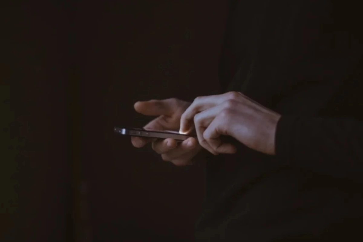 Çində tənha yaşayanlar üçün "Öldün?" mobil tətbiqi populyarlıq qazanıb