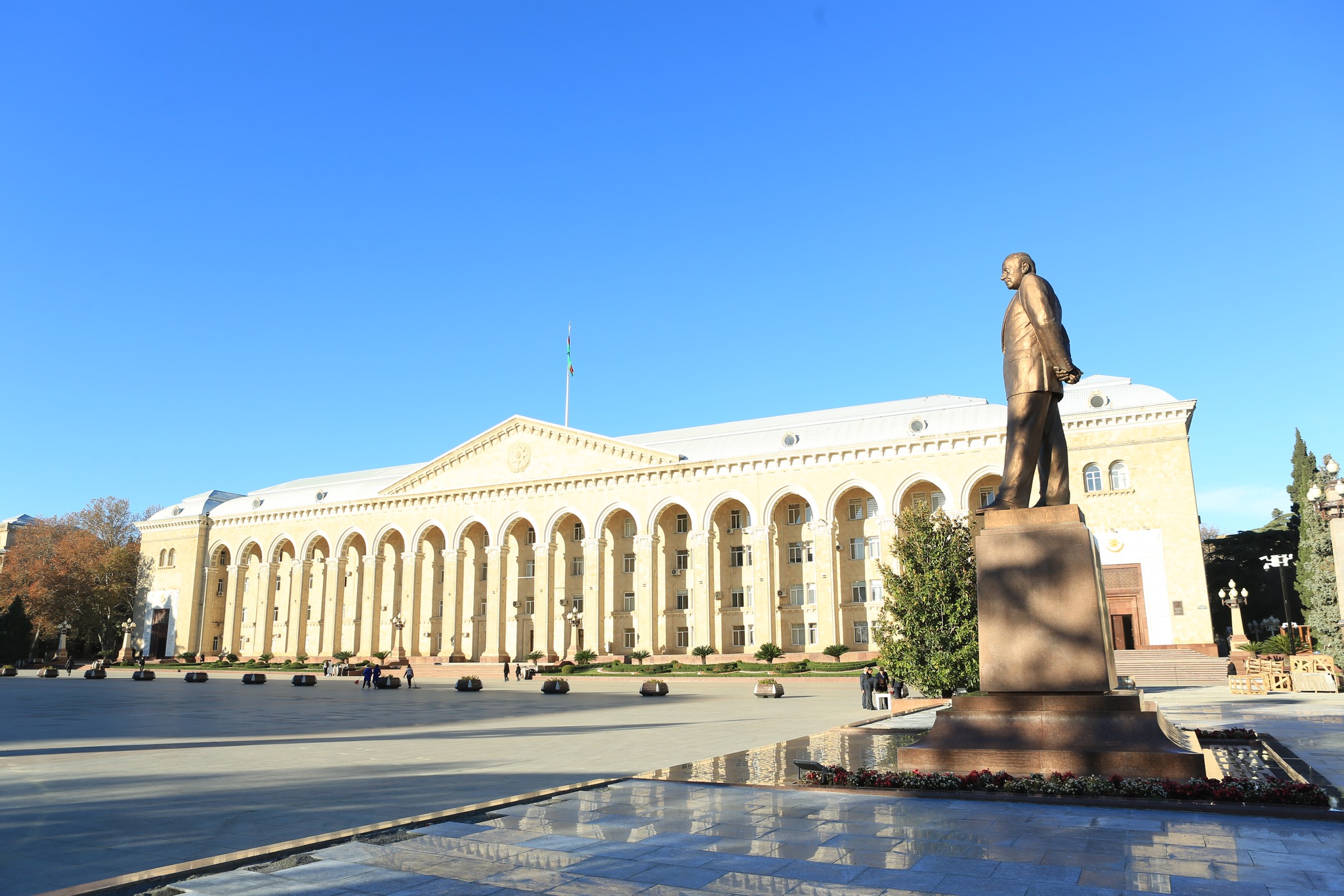 Dövlətə sədaqətin, vətənə xidmətin parlaq nümunəsi – Vətənpərvər iş adamı Rüfət Yusifov