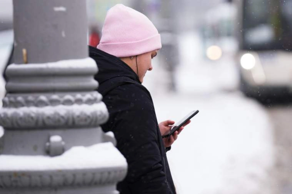 Smartfonların qışda qəfil sönməsinin səbəbləri açıqlandı