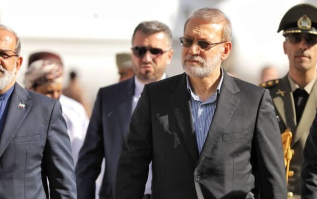 Keçirdiyi vacib görüşlər yox, geyimi gündəm oldu - Foto