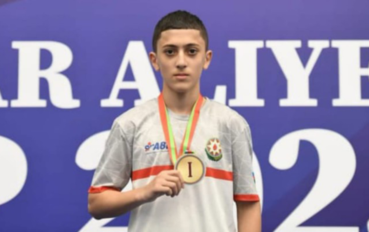 16 yaşlı boksçu sınaq döyüşü zamanı öldü