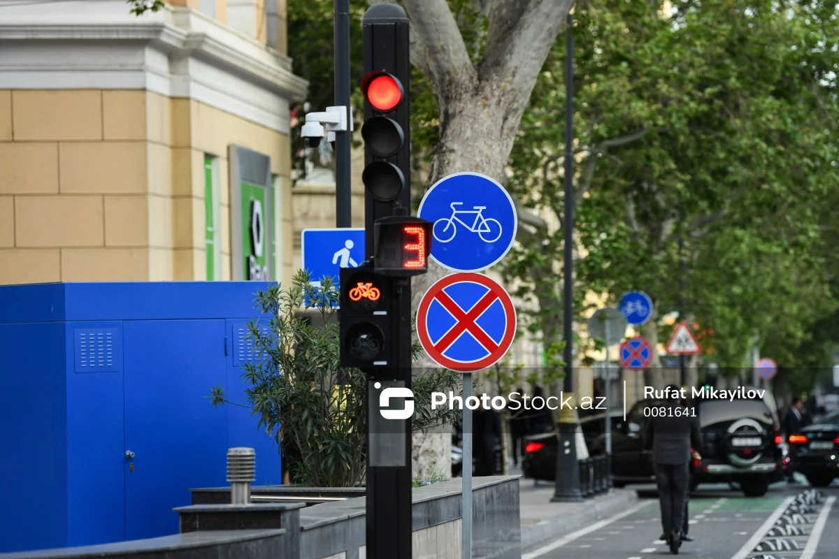 Həm sürücülər, həm də piyadalar təhlükə ilə üzləşirlər: KİM HAQLIDIR? - VİDEO