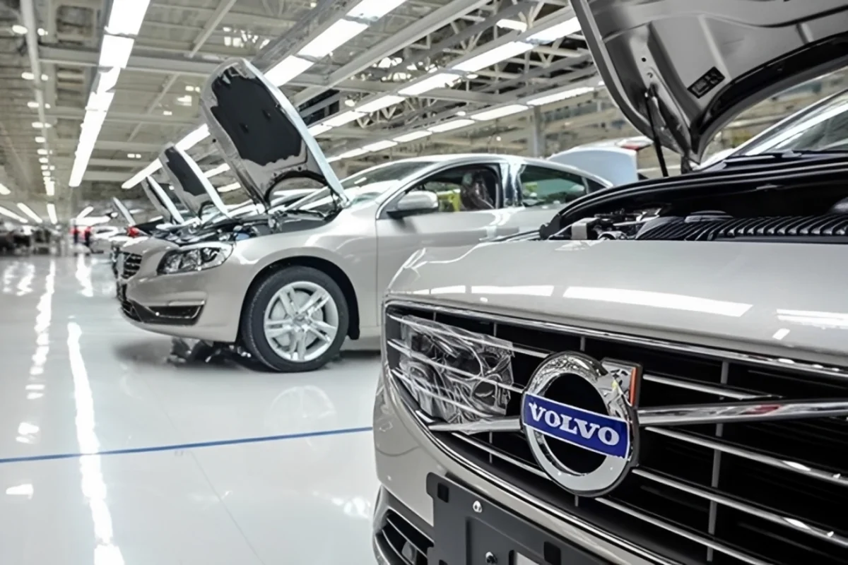 "Volvo" 40 mindən çox avtomobilini geri çağırır