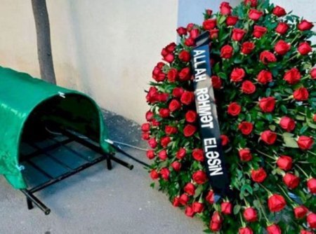 “Mozalan.az” saytının redaktoru Aynurə Ulduz Teymurovanın qardaşı Elmin Teymurovun vəfatı ilə bağlı başsağlığı veririk