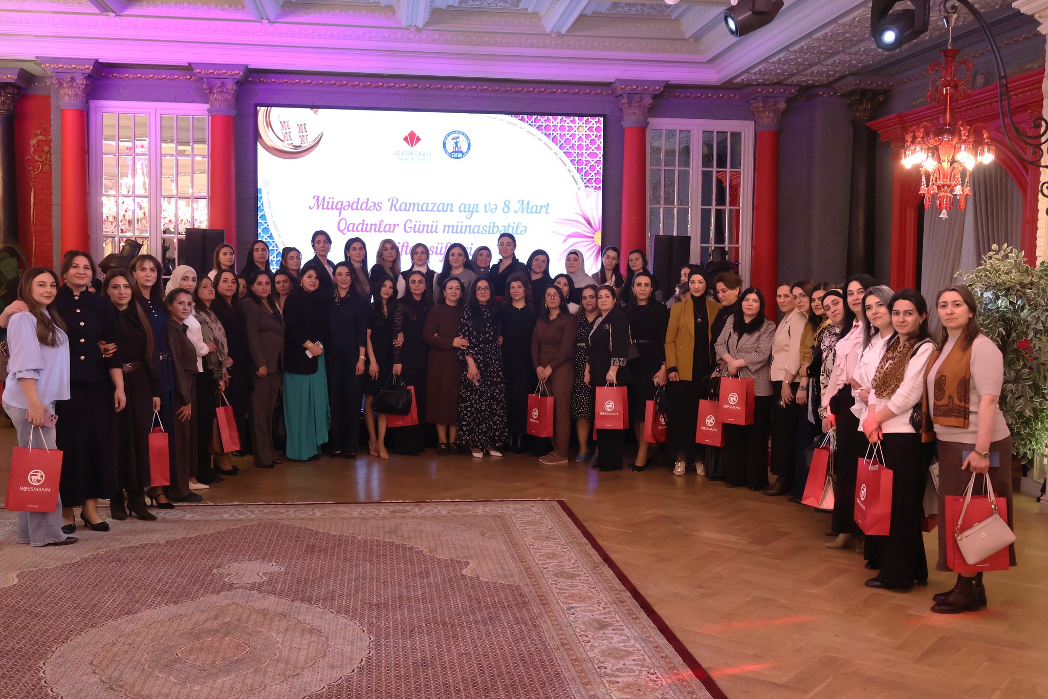 Veysəloğlu Şirkətlər Qrupunun sponsorluğu ilə 100 şəhid ailəsi üçün iftar məclisi təşkil olunub