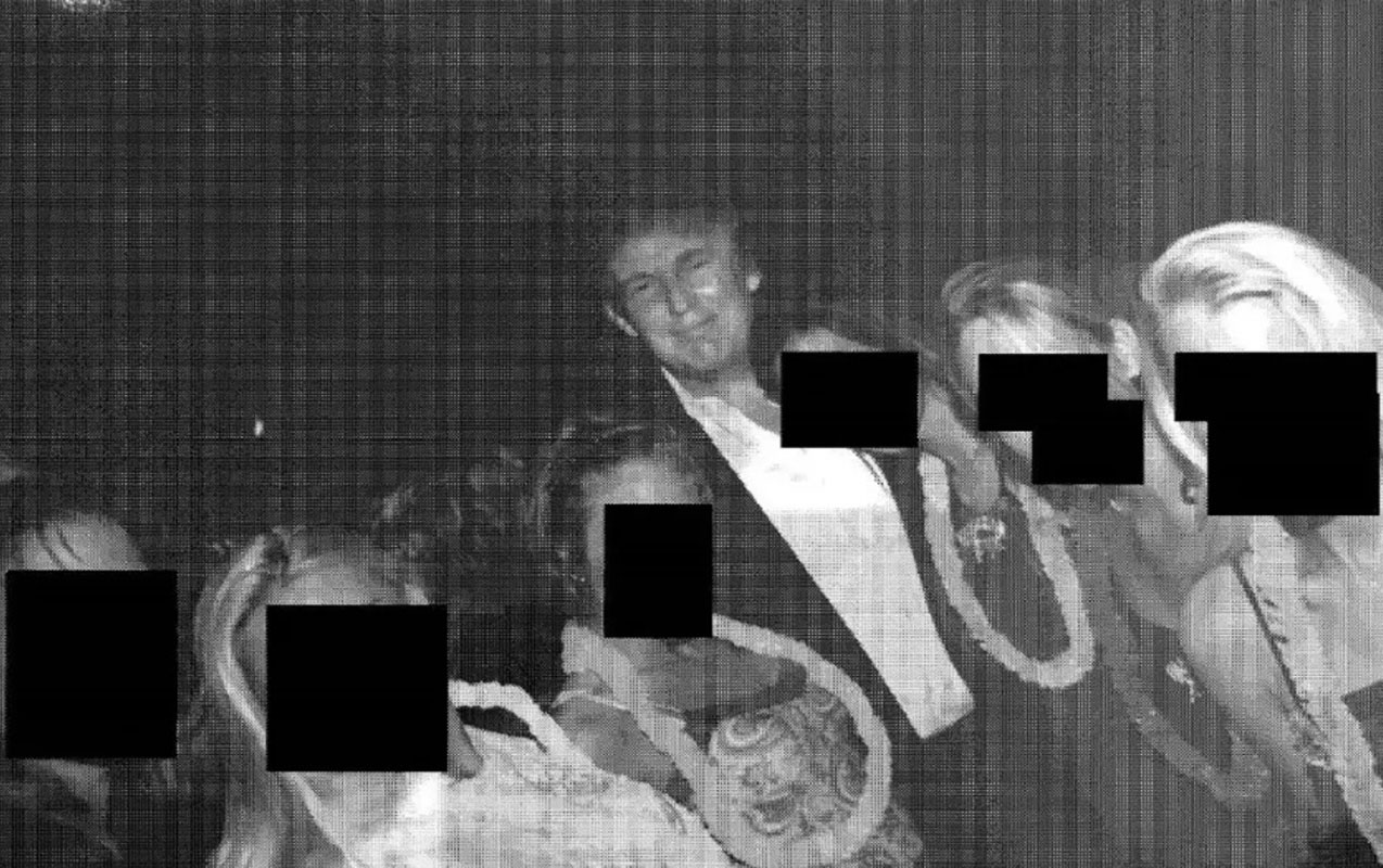 Trampla bağlı gizli saxlanılan sənədlər - Açıqlandı