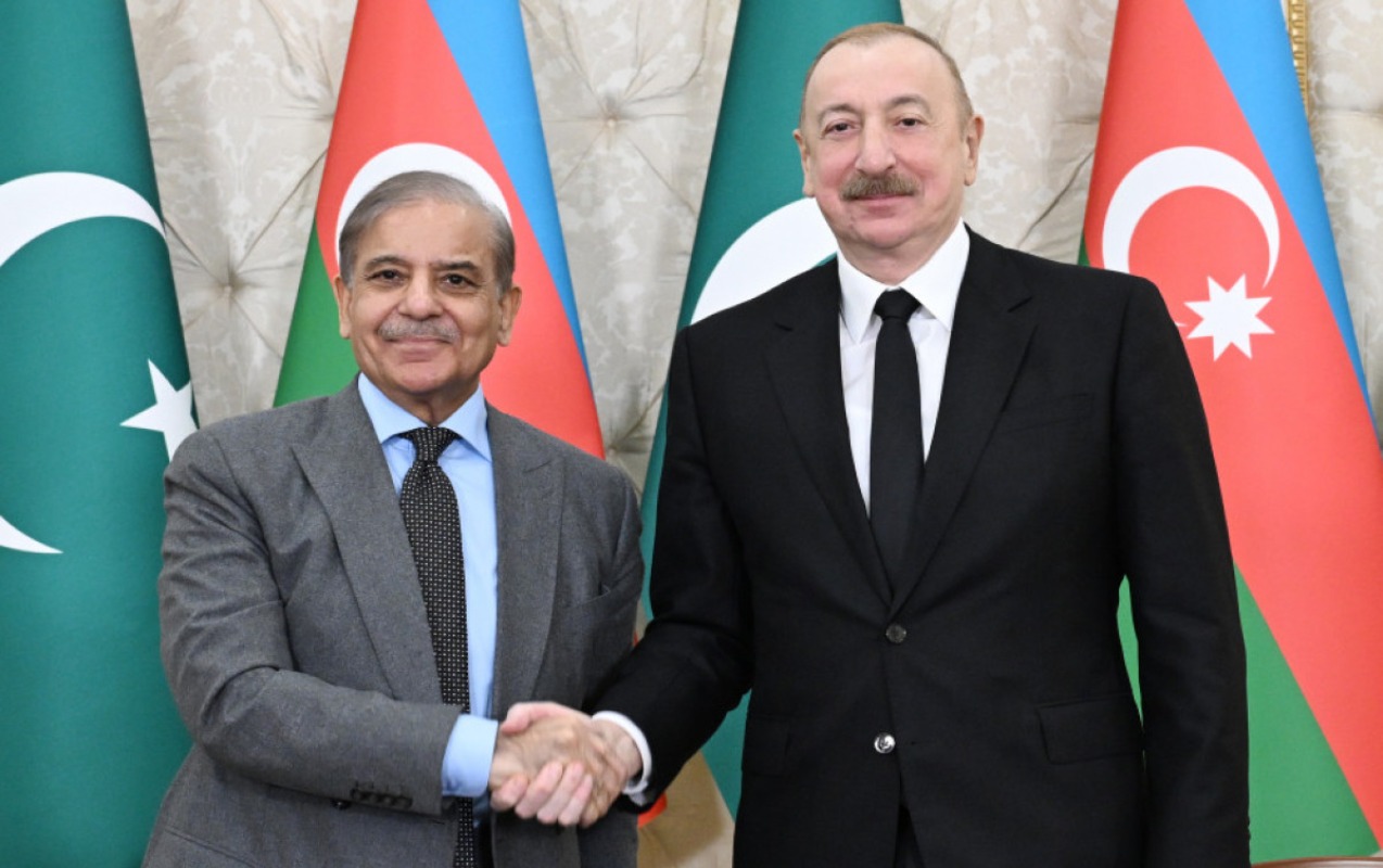 Prezident Şahbaz Şərifi təbrik etdi