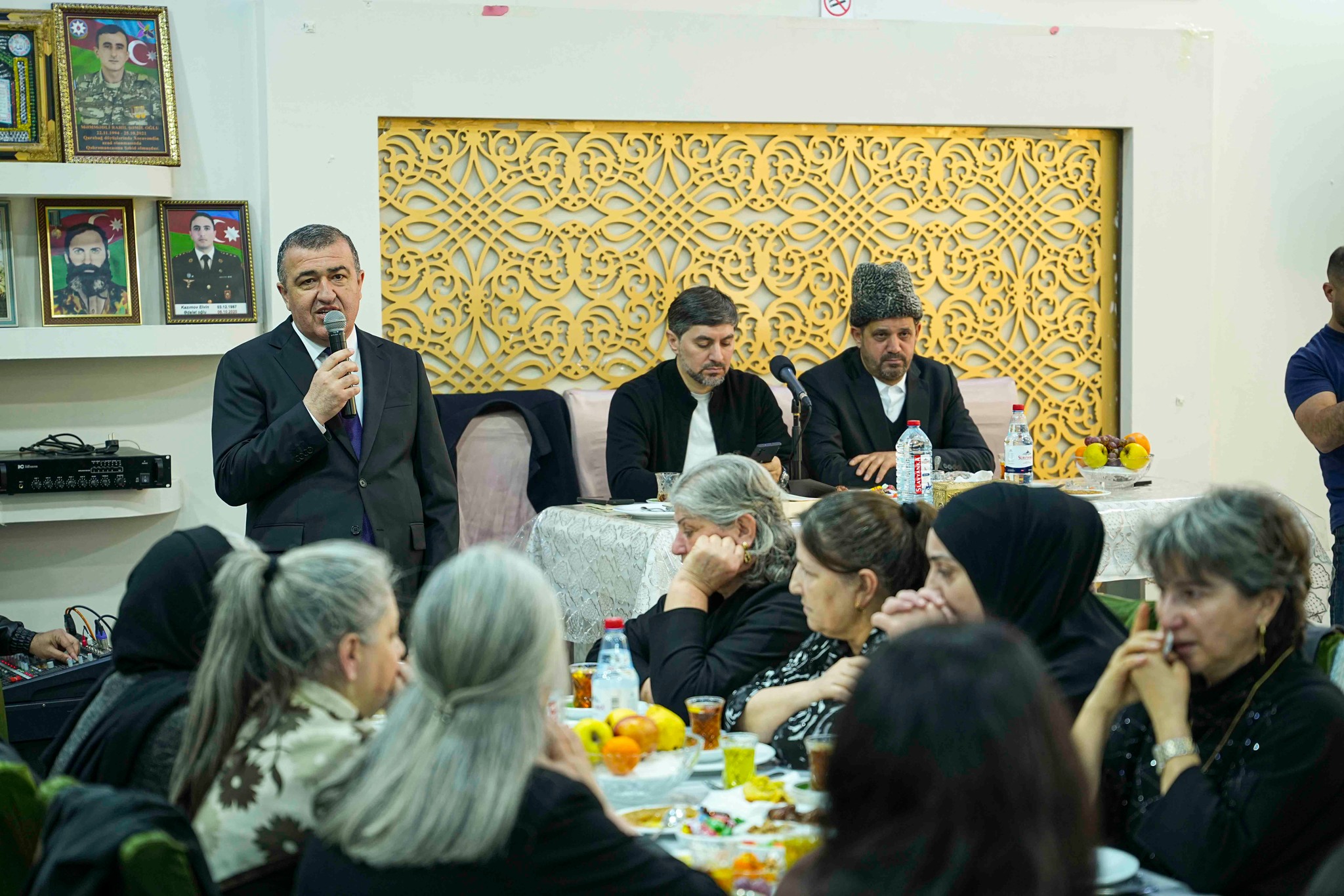 Xətai rayonunda Aprel şəhidlərin xatirəsinə ehsan süfrəsi təşkil edilib