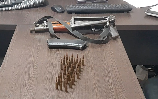 Polis silah-sursat götürdü