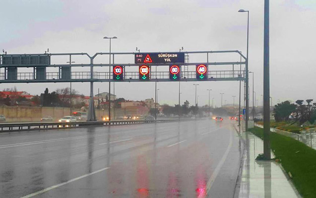 Yağışa görə sürət həddi endirildi