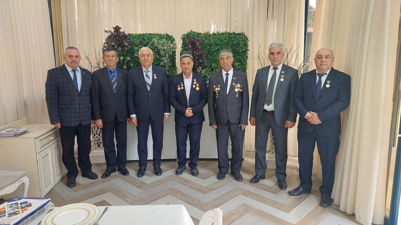 Qərbi Azərbaycan Amasiya rayon İcmasında Özbəkistan və Tacikistandan gələn  şairlər, yazıçılarla görüş keçirildi.