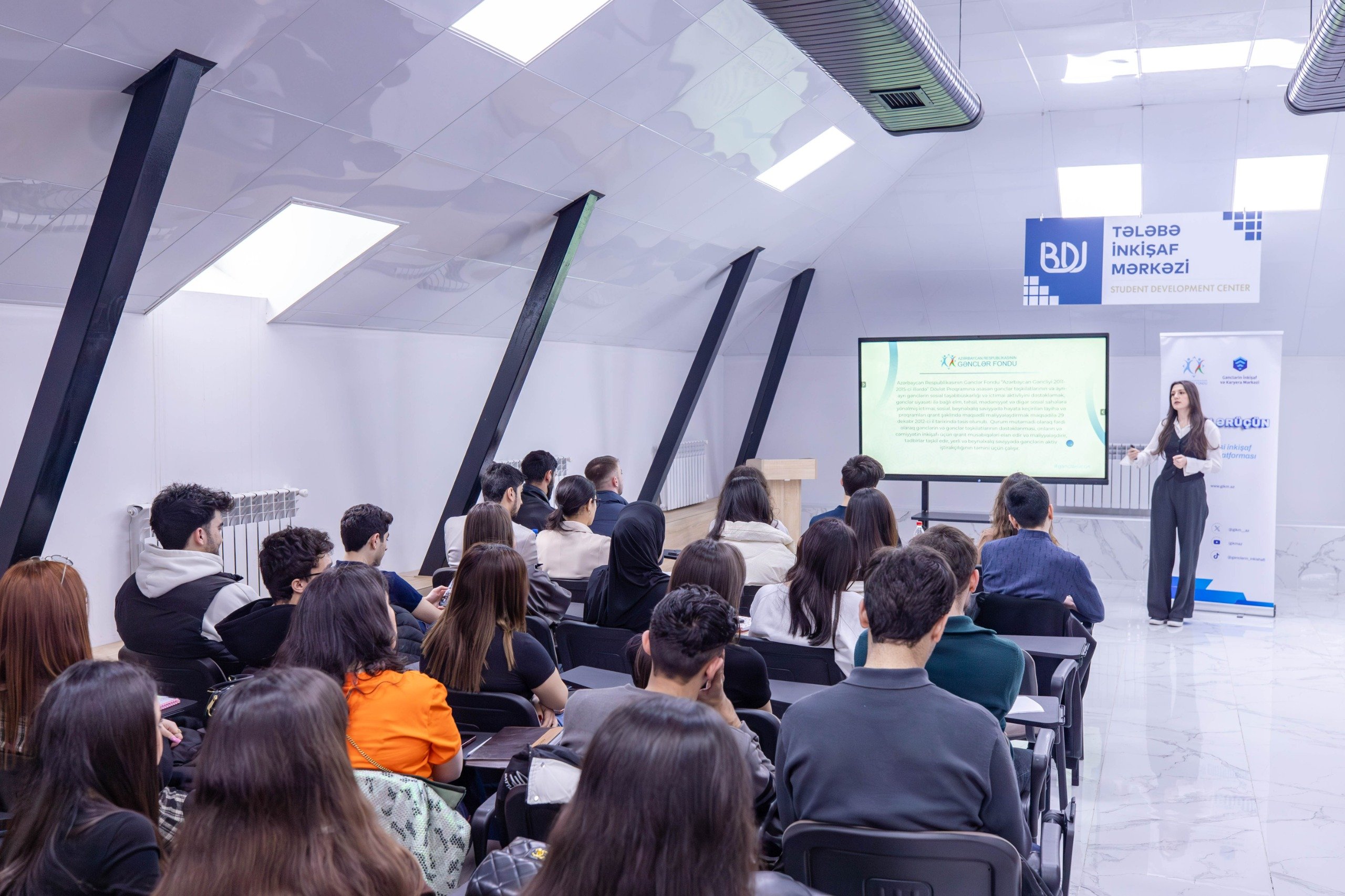 GİKM tərəfindən infosessiyalar vasitəsilə 2000-dən çox gənc əhatə olunub.