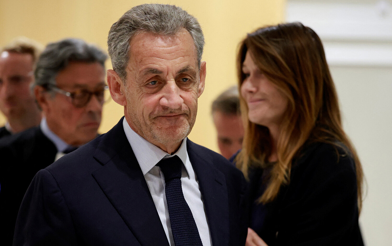 Sarkozinin 7 il həbsi tələb edildi