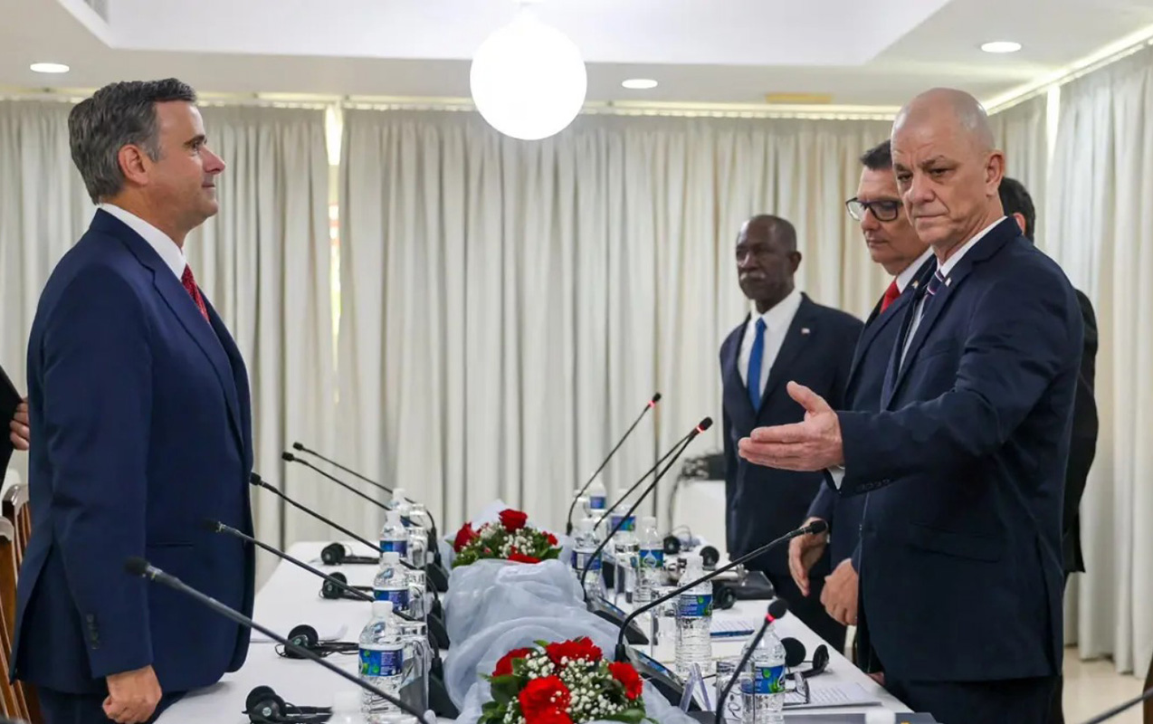 CIA rəhbəri Kubaya gözlənilməz səfər etdi