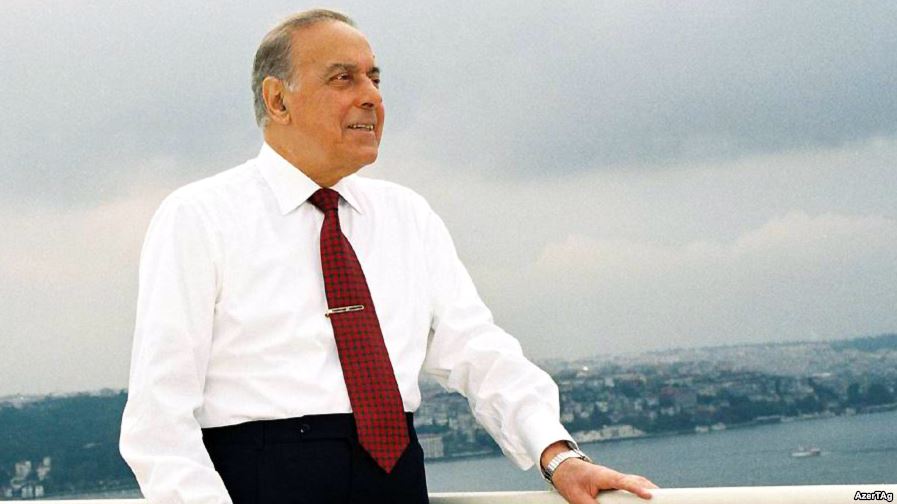 “Embawood” şirkətinin Müşahidə Şurasının sədri Elşad Abbasov: “Ümummilli Lider Heydər Əliyev müasir Azərbaycan dövlətçiliyinin memarıdır”