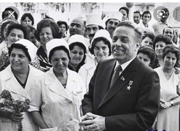 Kliniki Tibbi Mərkəzin direktoru Musa Abbasov: “Ulu Öndər Heydər Əliyev və Azərbaycan səhiyyəsinin inkişafı”