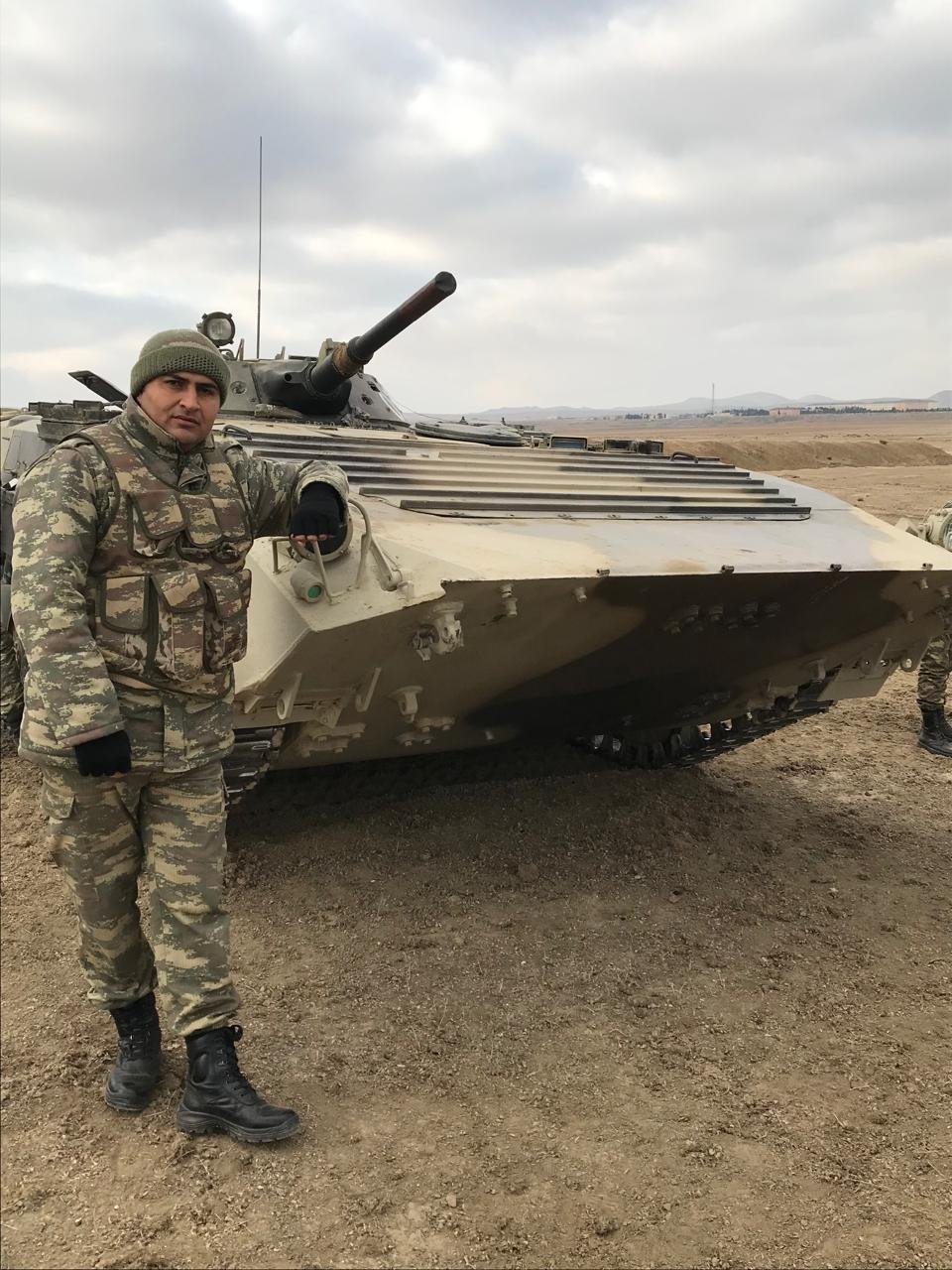 Sinəsini düşmən gülləsinə sipər edən şəhid qəhrəman Vidadi Nizami oğlu Zalov əbədiləşən xatirəsinə...