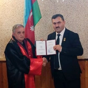 Türkiyə Uluslararası Elmlər Akademiyasının fəxri professoru, hüquq elmləri üzrə fəlsəfə doktoru və tanınmış şair Raqif Nazimoğlunun təqdimatında