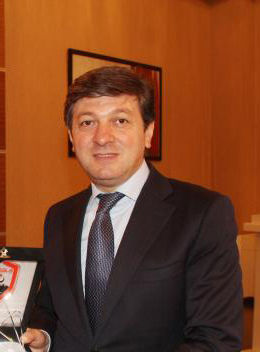 Xalqın rifahını və dövlətçiliyi hər şeydən üstün tutan rəhbər