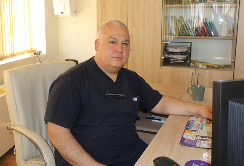 İnsan sağlamlığının keşiyində dayanan fədakar həkim – Aslan Məmmədov