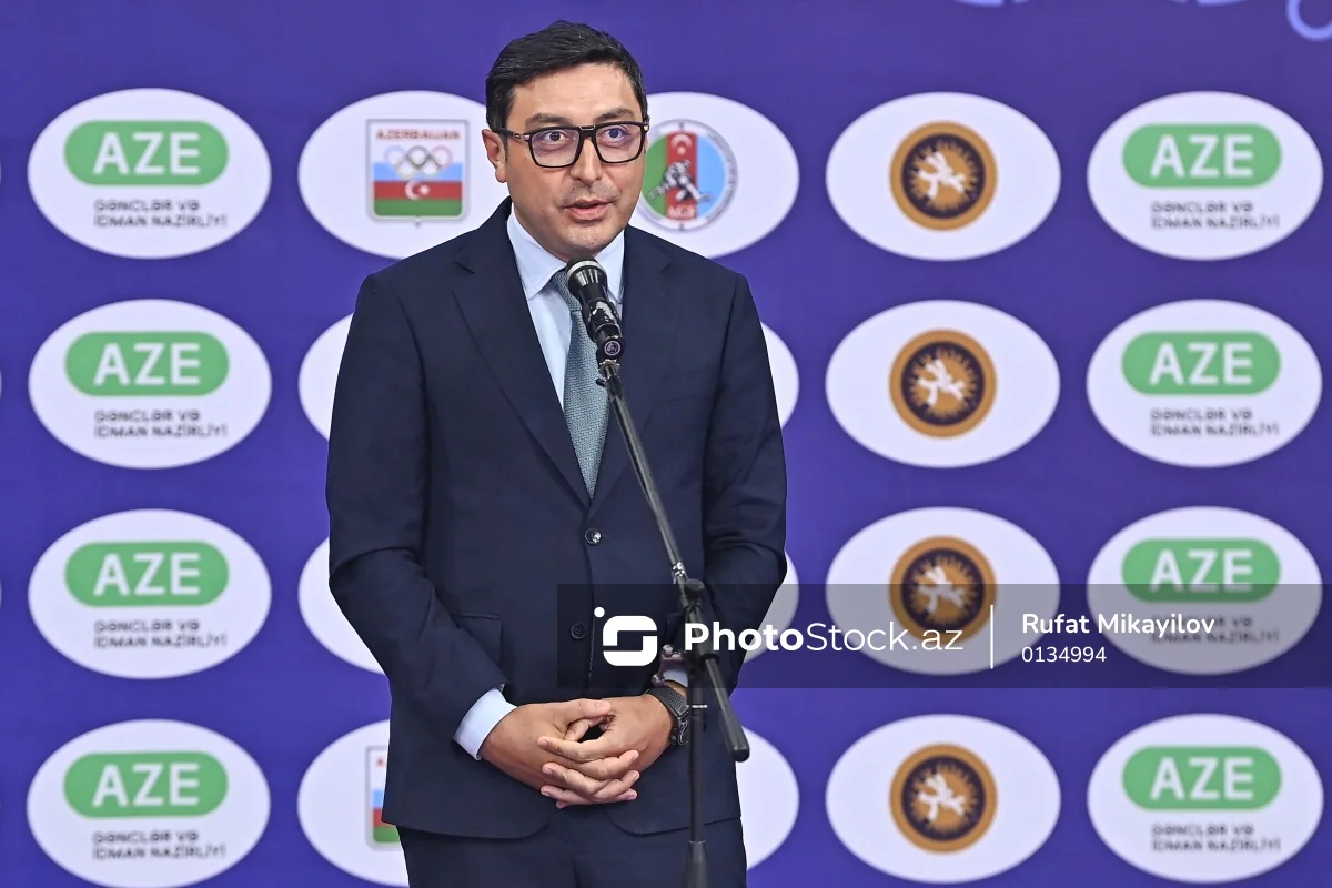 Nazir rəis müavinini vəzifəsindən azad etdi
