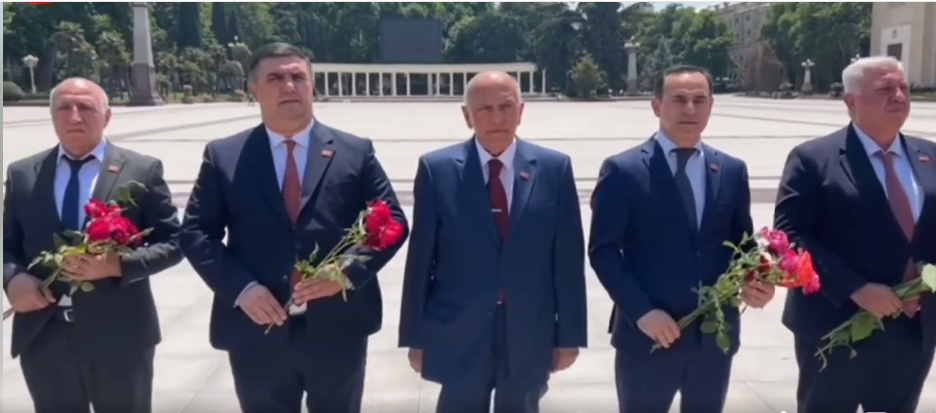 HAQQ ƏDALƏT PARTİYASININ 2026 - CI İL FƏALİYYƏT PROQRAMININ TƏQVİMİNƏ UYĞUN OLARAQ İCLASI KEÇİRİLDİ.