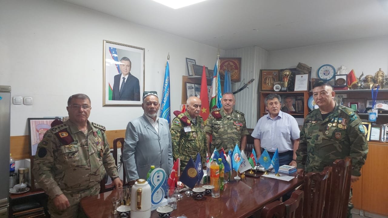 "TURAN" Türk Dövlətləri Müharibə Veteranları Birliyinin növbəti işgüzar görüşü Özbəkistan Respublikasının paytaxtı Daşkənd şəhərində keçirildi.