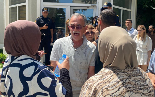 Atası Arzumun həbsindən sonra ölənin yaxınlarına qarğış etdi