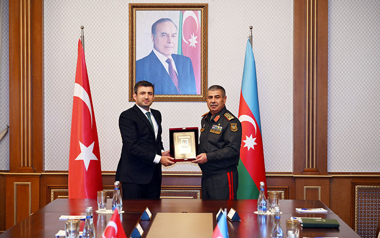 Zakir Həsənov Selçuk Bayraktarla görüşdü