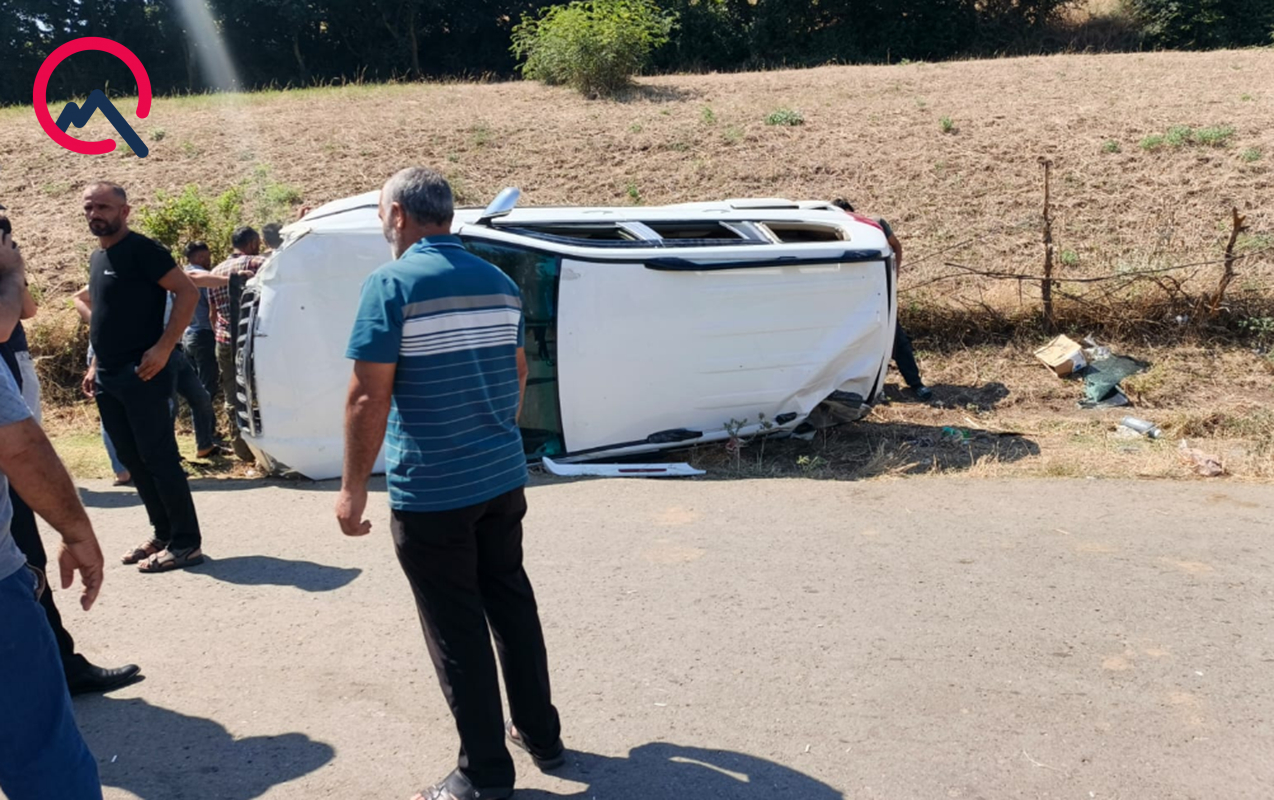 Cəlilabadda “Toyota” aşdı - Yaralılar var