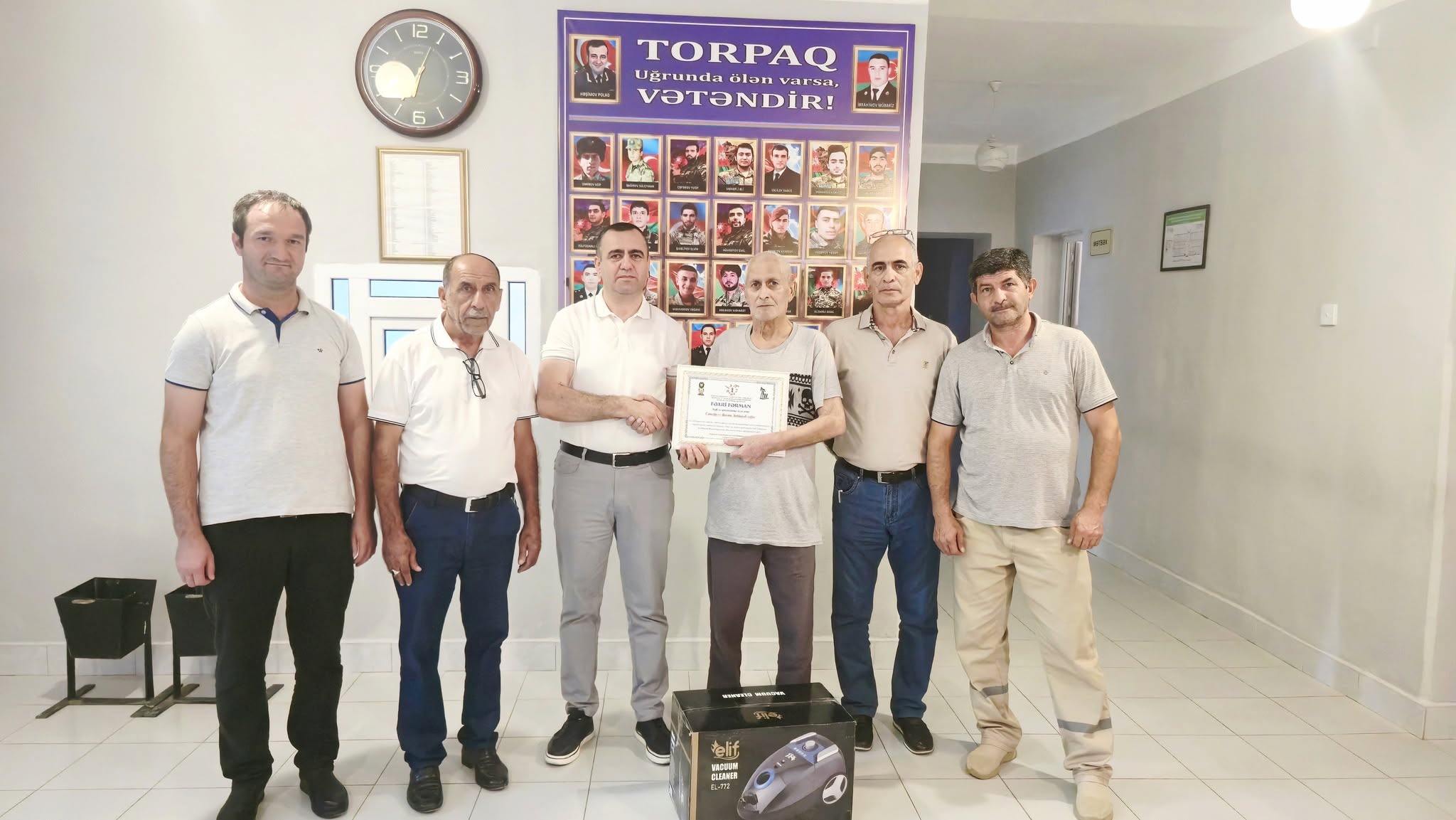 Rasim müəllimə şərəfli ömür yolunda həmkarlarından dərin ehtiram və xoş arzular
