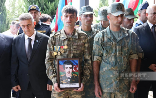 İtkin şəhidlər dəfn olunur