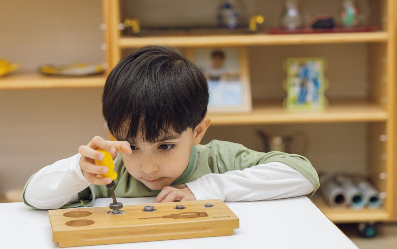 Bakıda 1-6 yaşlı uşaqlar üçün fəaliyyət göstərən - Montessori Uşaq Akademiyası