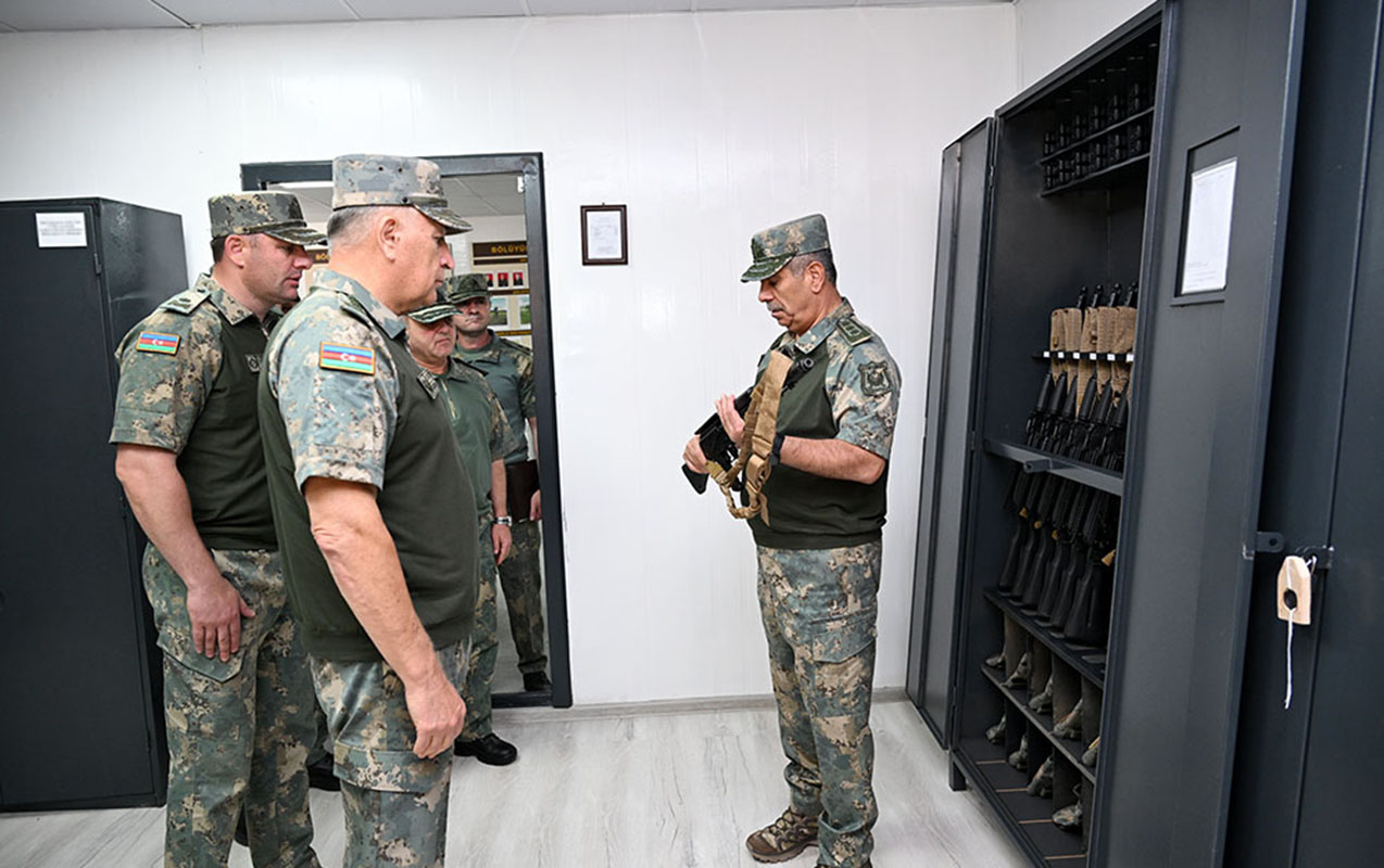 Zakir Həsənovla Kərim Vəliyev hərbi polisin fəaliyyəti ilə tanış oldu