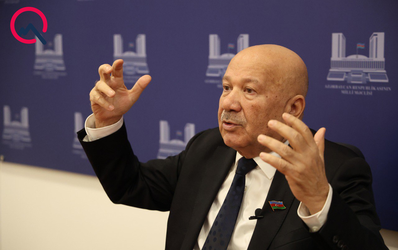 “Ay nazirlər, hünəriniz çatırsa, o camaatın qarşısına özünüz çıxın!”